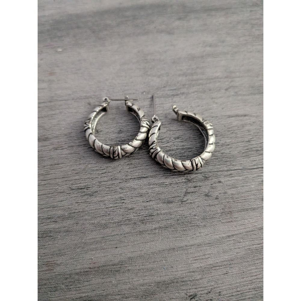 Vintage Silver Tone Textured Rope Hoop Earrings Antiqued Finish Click Top